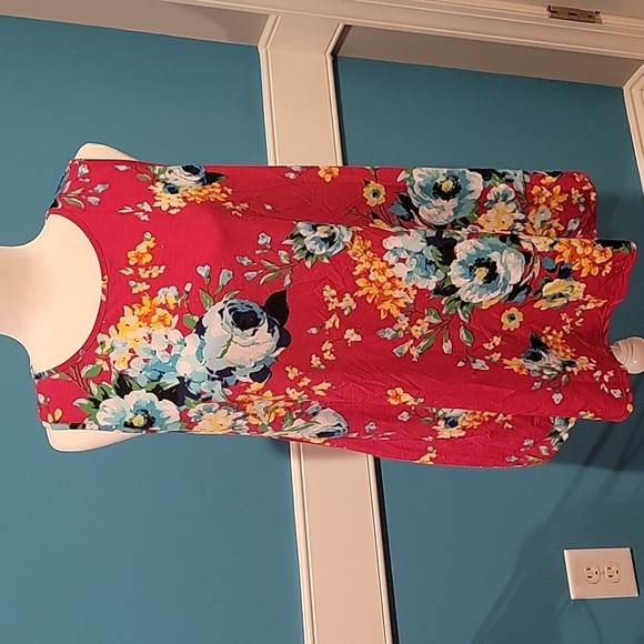 Hemish Tops - Flowers in the Sun Tank XL